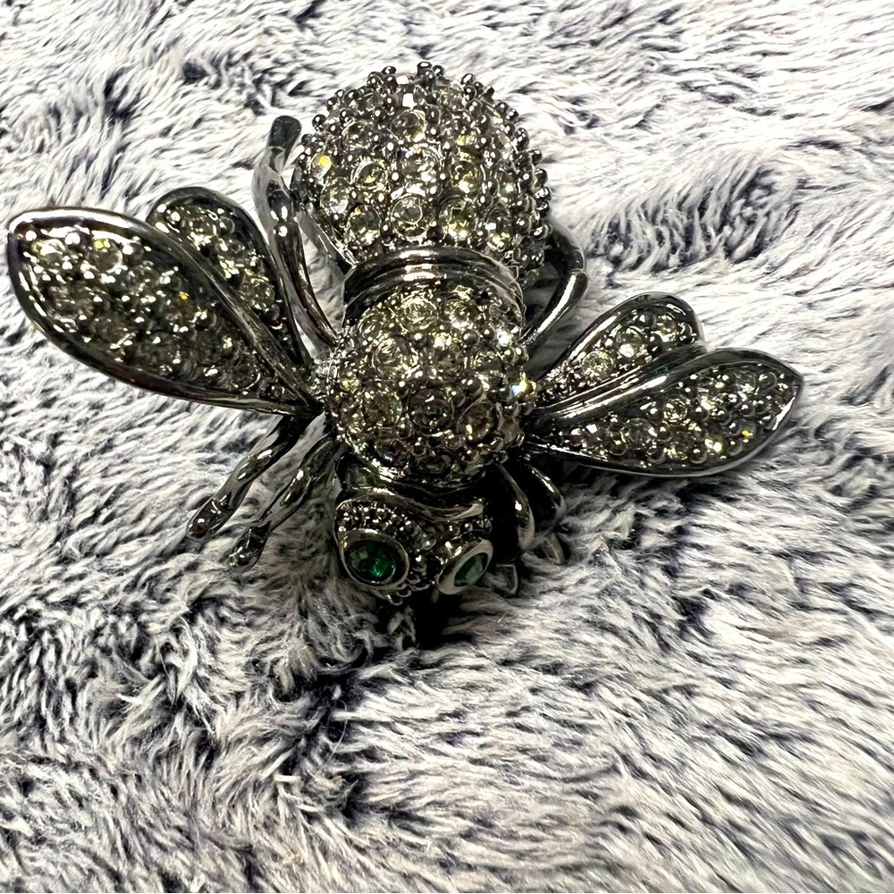 Joan Rivers Black Knight Crystal Rhinestones Queen Bee Pin Brooch